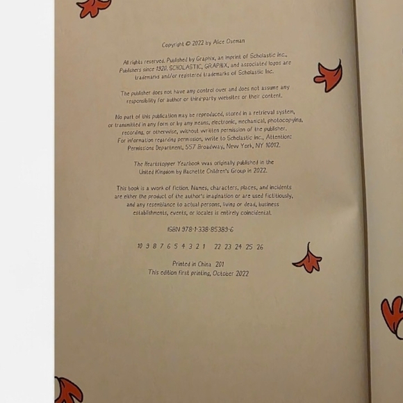 The Heartstopper Yearbook By Alice Oseman ~ 2022 (Hardcover 1st Edition) - Picture 7 of 15